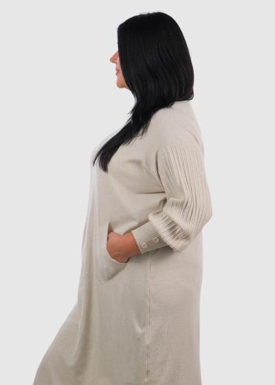 Jenia Plus Size beige sweater dress - back