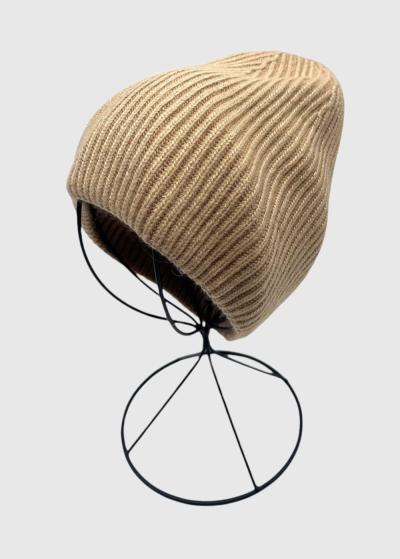 Zeyna beige knitted hat - back