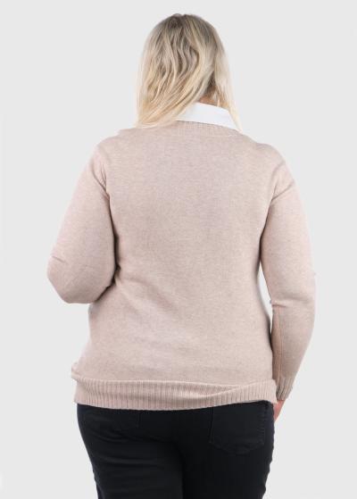 Kia beige sweater with white collar - back