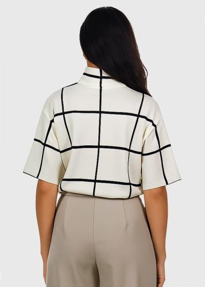 Tay balts džemperis ar augstu apkakli - back