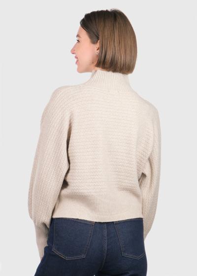 Scarlett bēšs džemperis ar augstu apkakli - back