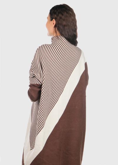 Rose džemperkleita ar augstu apkakli - back