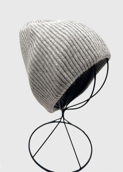 Zeyna grey knitted hat - back