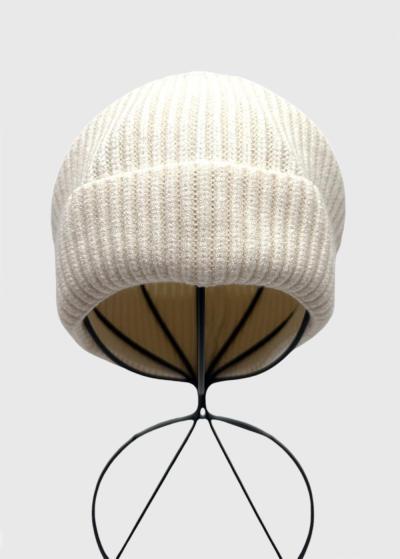 Kate white warm hat - back