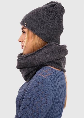 Caterina dark grey scarf and hat - back