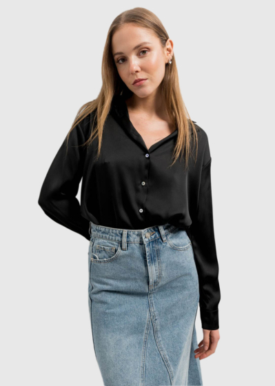 Black atlas women's shirt