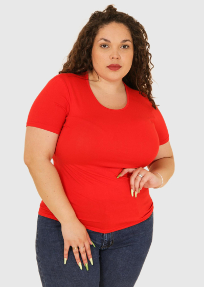Ada Plus Size red t-shirt