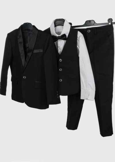 Caspian black suit with pockets