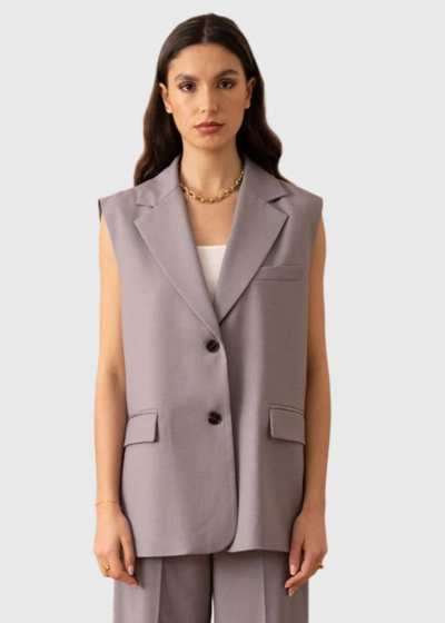 Audrey pelēka brīva piegriezuma veste