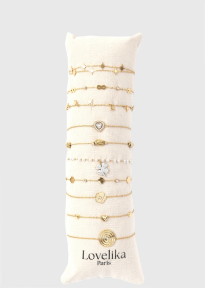 Airi set of gold colored bracelets