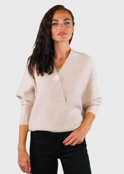 Zeliha light beige buttoned sweater