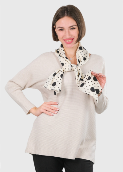 Amanda bēšs džemperis ar lakatu