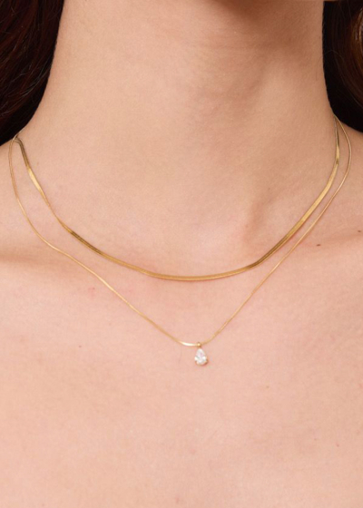 Mary gold-colored necklace with crystal