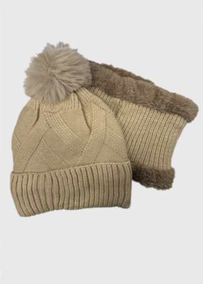 Evie beige scarf and pom pom hat