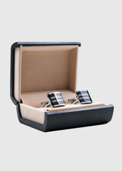 Men's square cufflinks with pattern